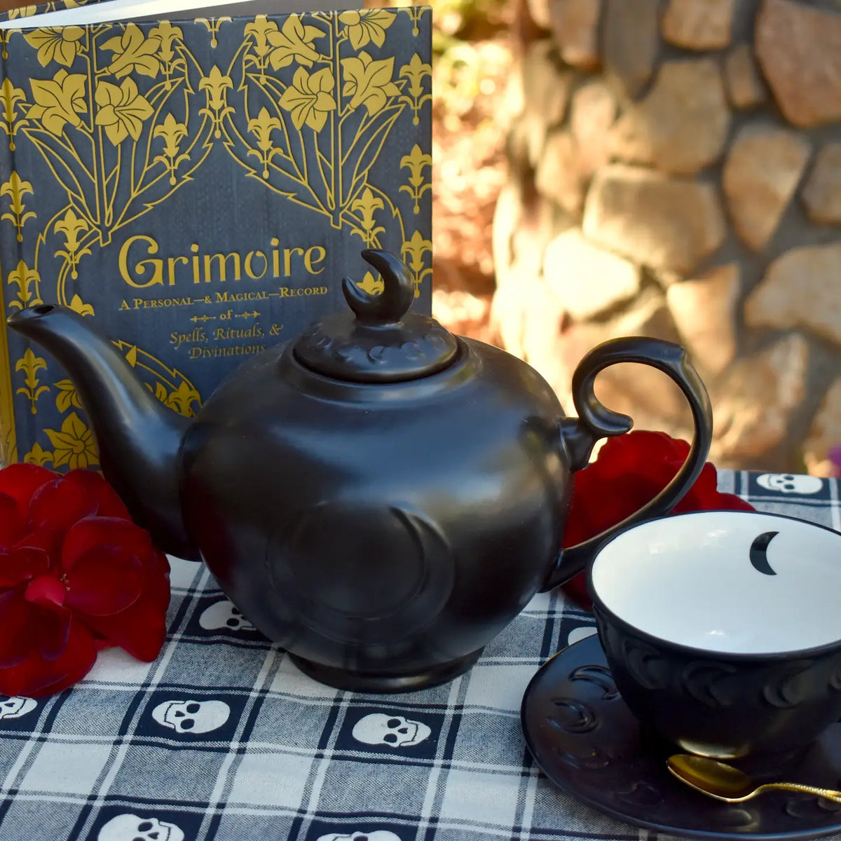 Moon Design Tea Set Moon Phases Teapot – Dandelion Teahouse & Apothecary